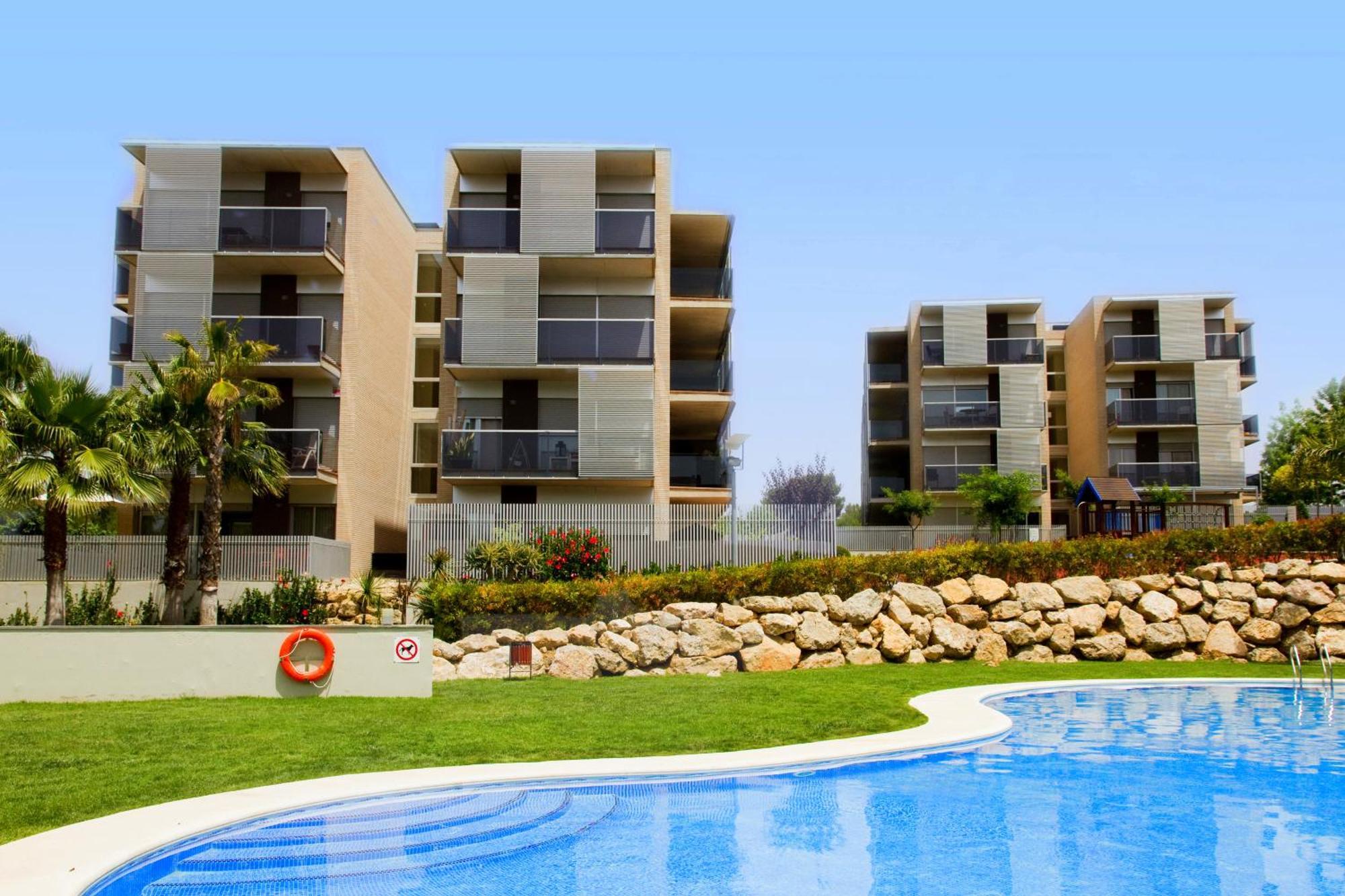 Rentalmar Paradise Families Only Con Parking Salou Eksteriør bilde