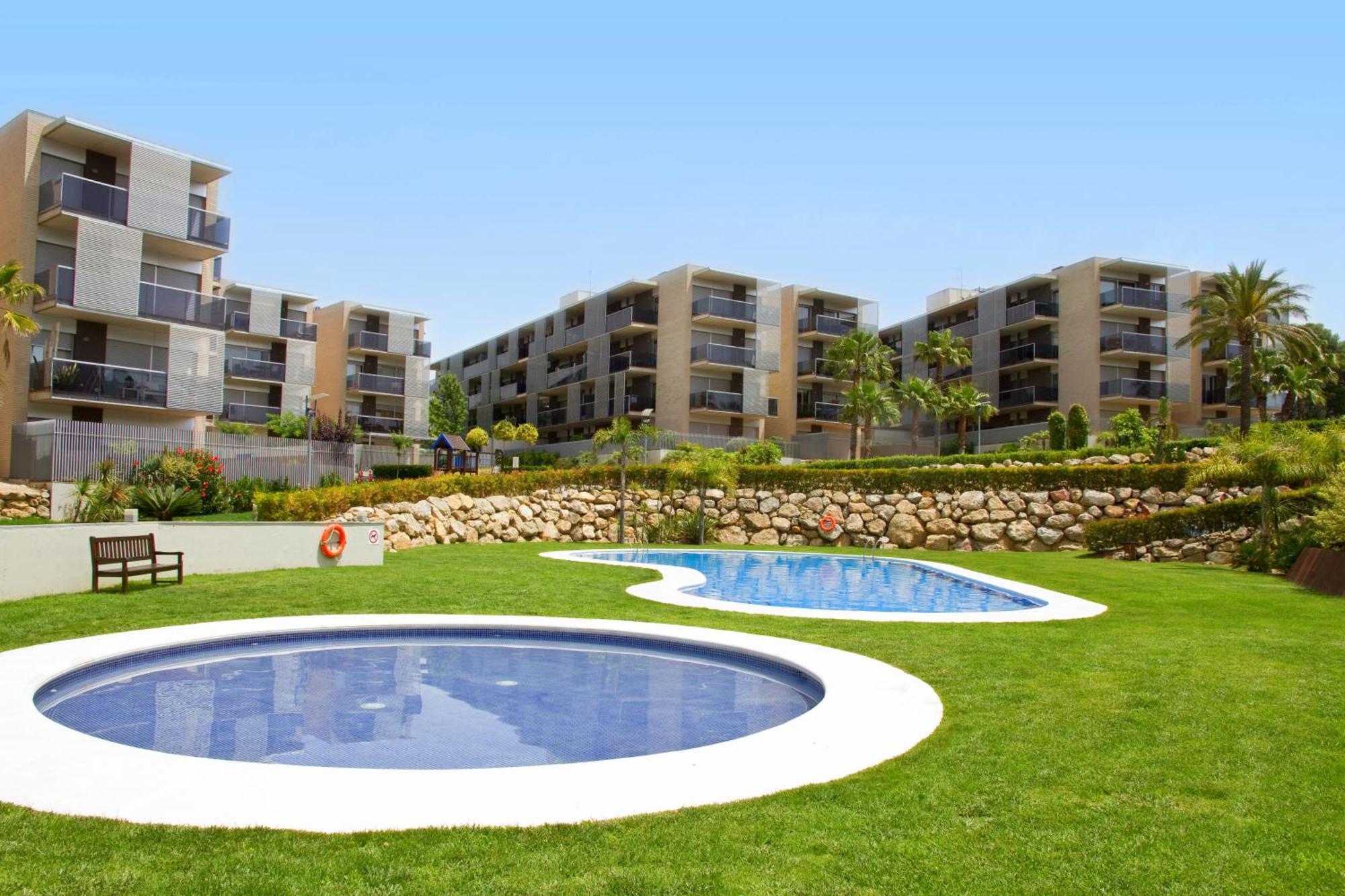 Rentalmar Paradise Families Only Con Parking Salou Eksteriør bilde