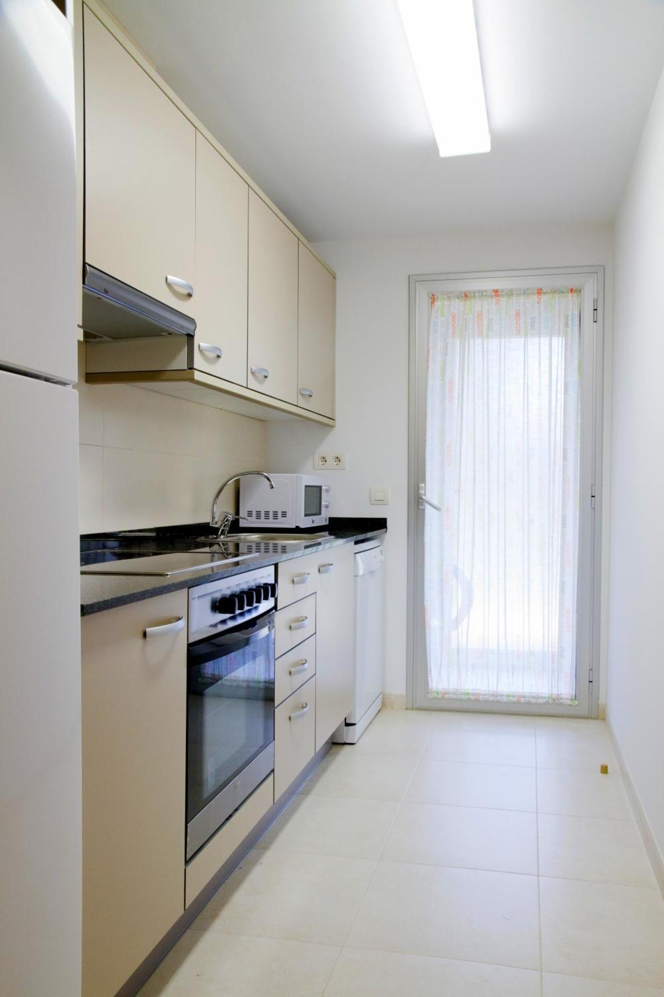 Rentalmar Paradise Families Only Con Parking Salou Eksteriør bilde