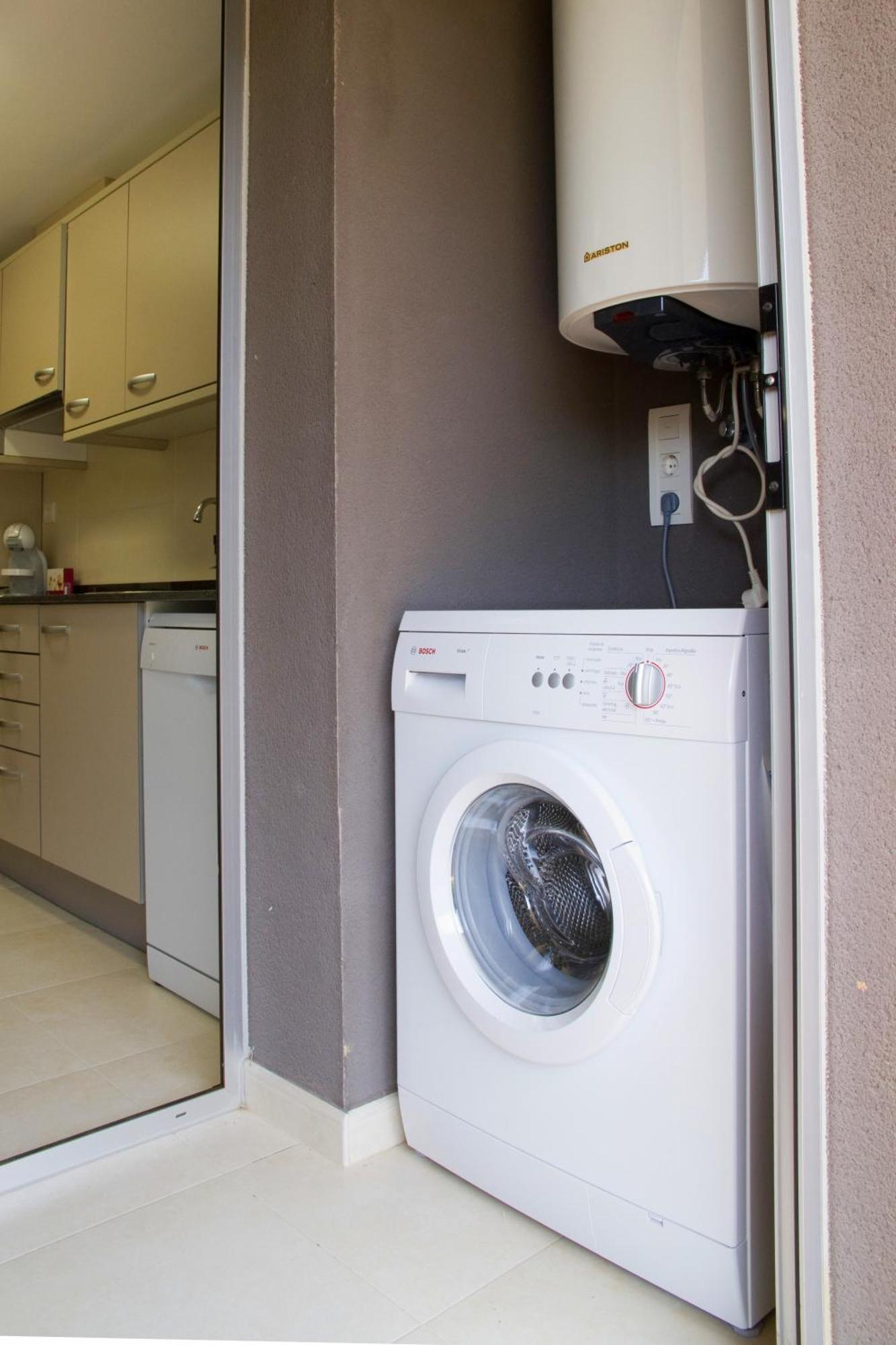 Rentalmar Paradise Families Only Con Parking Salou Eksteriør bilde